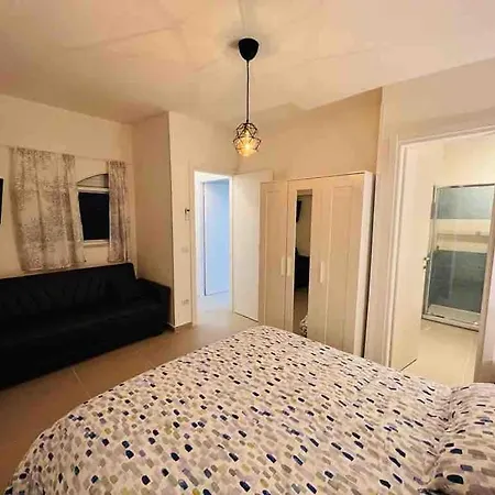 Oikos Noemi * Палинуро