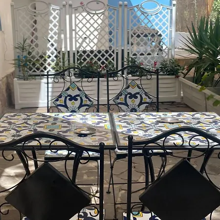 Oikos Noemi Hébergement de vacances *
